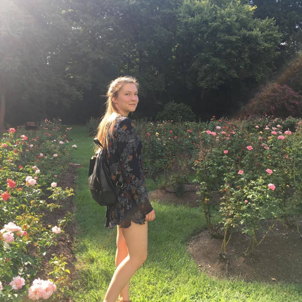 Meet your Posher, Isabella